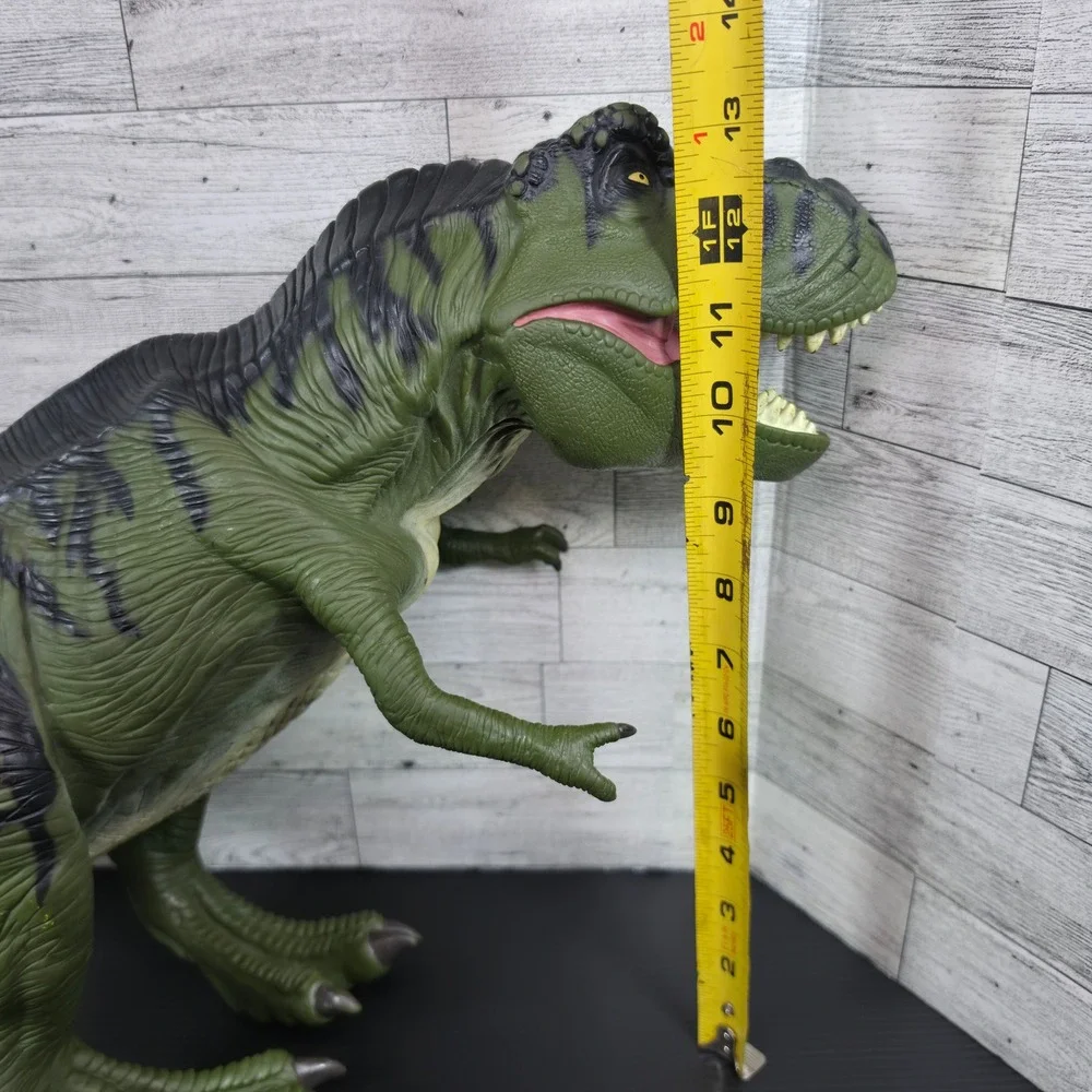 Vintage 1996 The Lost World Jurassic Park T-Rex Dinosaur Figure Kenner Green 24